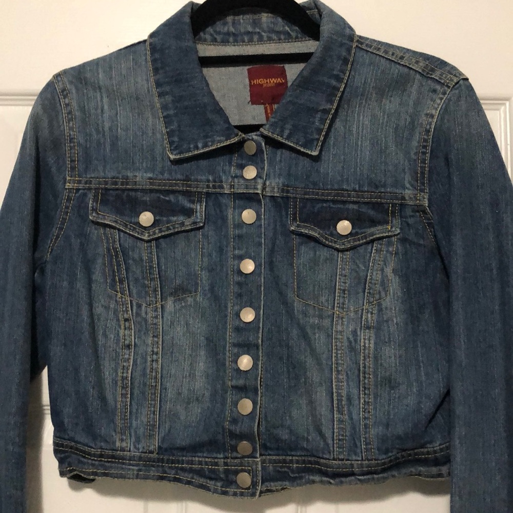 Distressed jean jacket - Picture 2 of 4